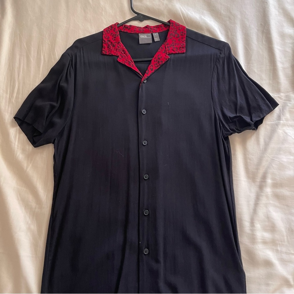 Black Deep V Shirt with Red Leopard Print